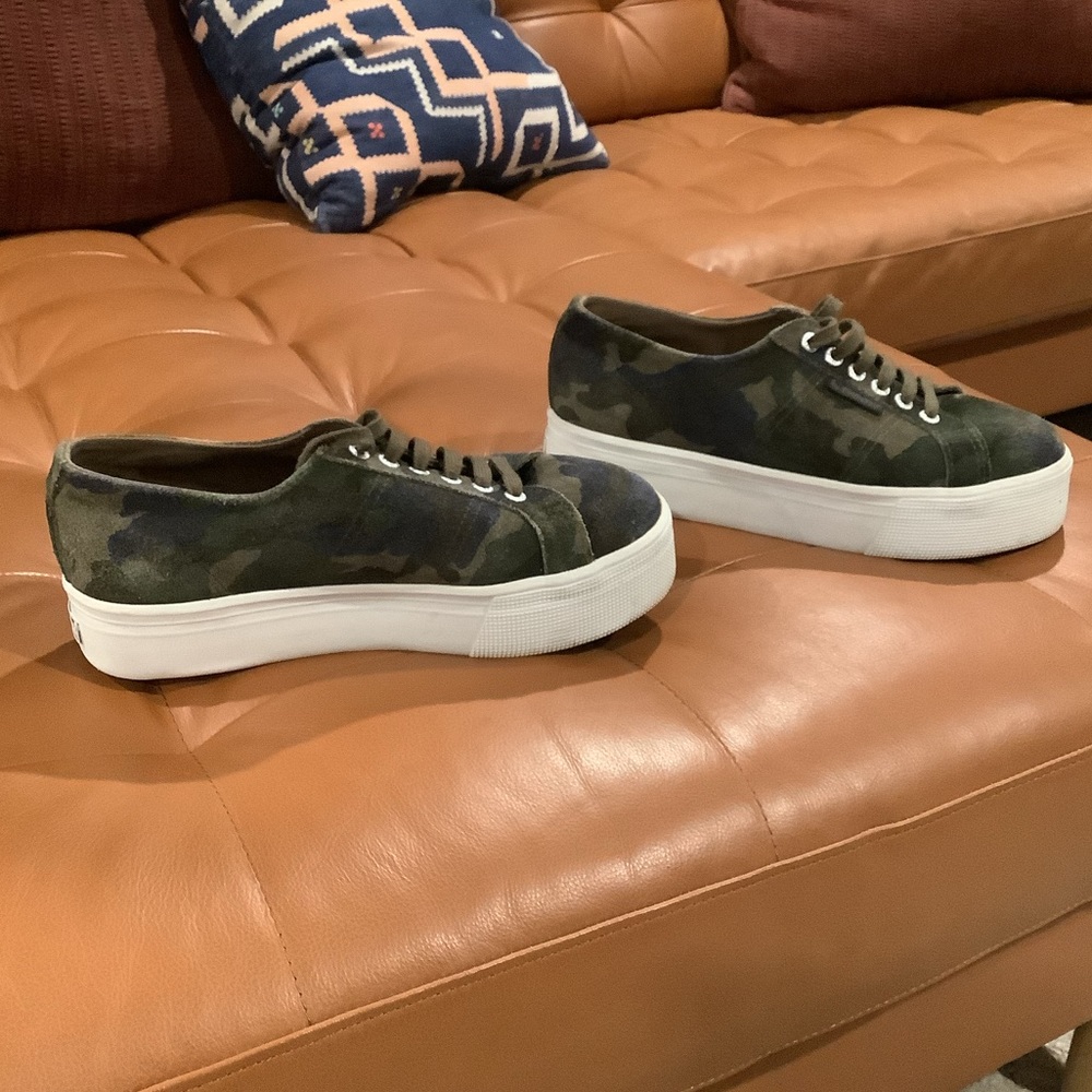 VGUC Superga suede platform sneakers, size US W9 / EU 40 - Picture 8 of 9